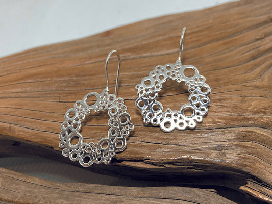 Bubbly style, sterling silver drop earrings which measure 20mm across and have a static hook. 925 Canterbury