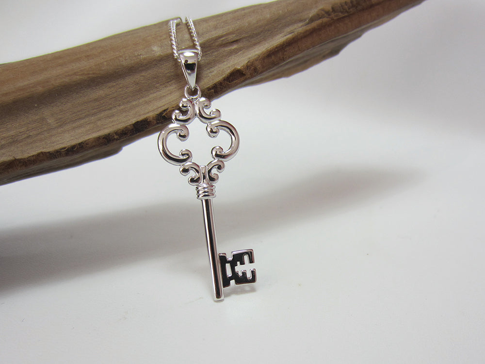 sterling silver key pendant 925 Canterbury